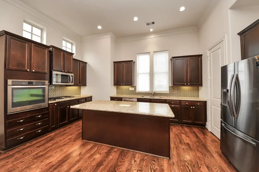 2061 Fannin Station N, Houston, TX 77045 - #3