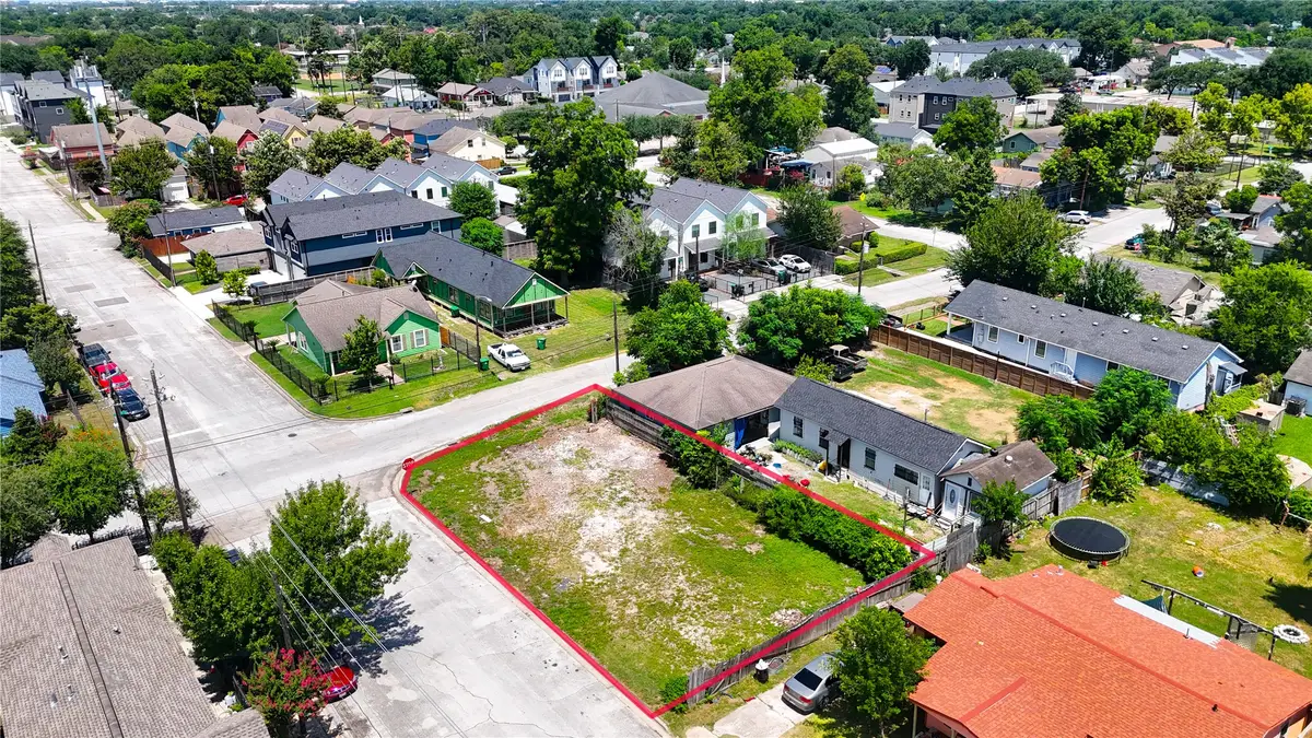 1401 Amundsen Street, Houston, TX 77009 - #1