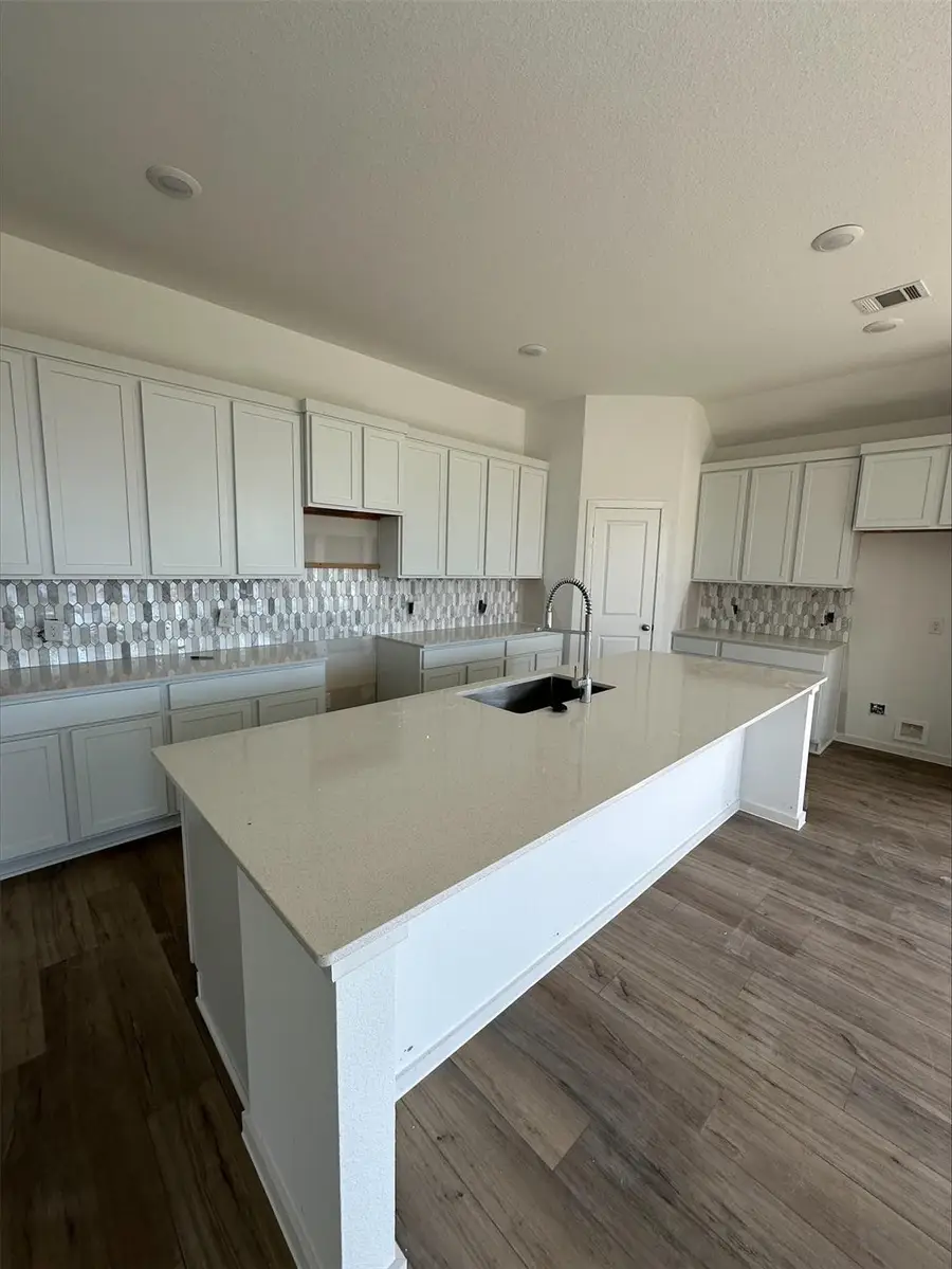 17867 Aile Pierre Pass, Conroe, TX 77302 - Image #3