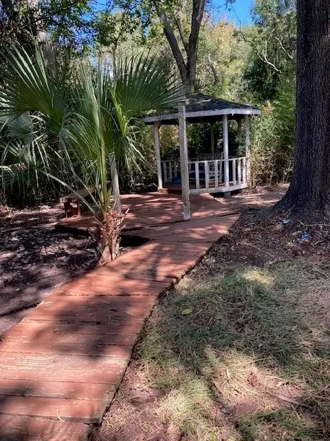 000 Louisiana Ave, Bacliff, TX 77518 - Image #2