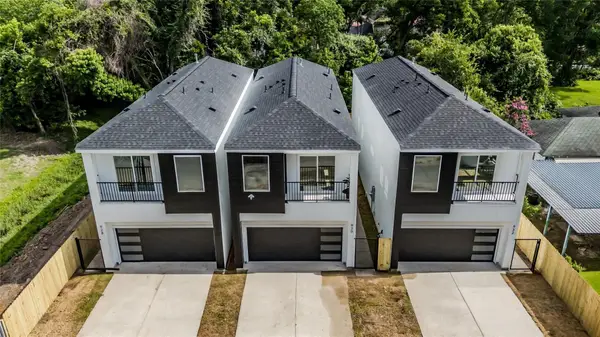 1911 Dewalt St, Houston, TX 77088