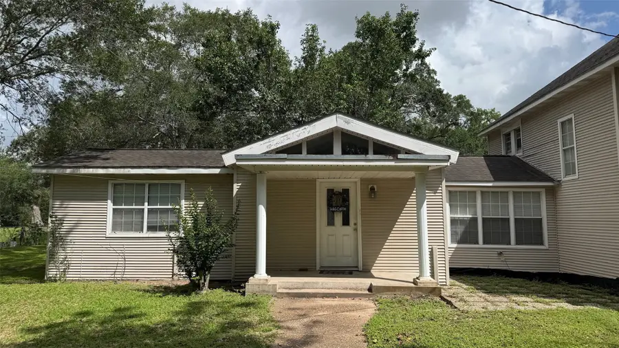 411 Church Street, El Campo, TX 77437 - #3