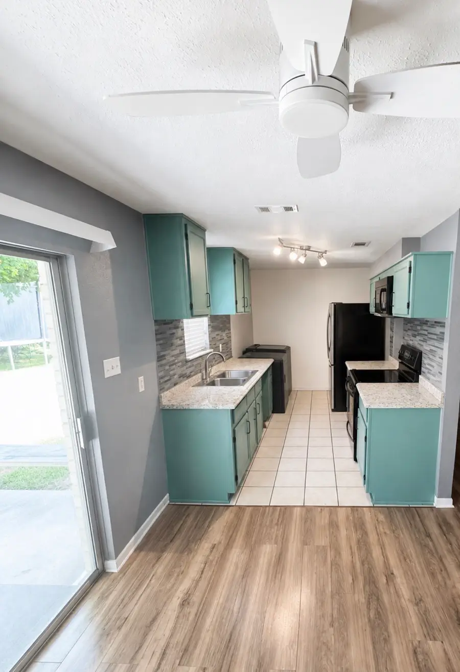 23718 Canyon Lake Drive, Spring, TX 77373 - #2