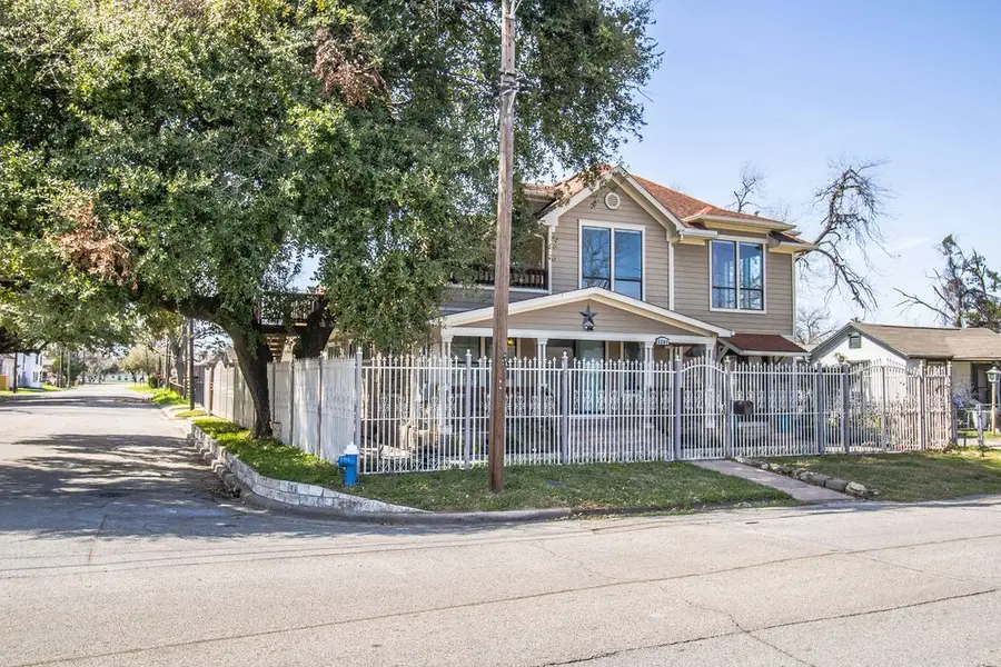 5201 Chapman Street, Houston, TX 77009 - Image #3