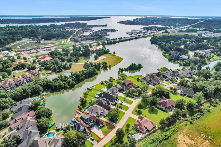 233 Blue Heron Drive, Montgomery, TX 77316 - Image #2