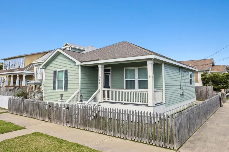 1502 Avenue M, Galveston, TX 77550 - #2