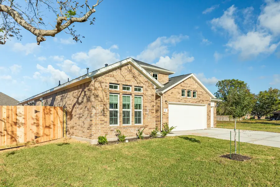 10 Green Meadows Lane, West Columbia, TX 77486 - Image #3