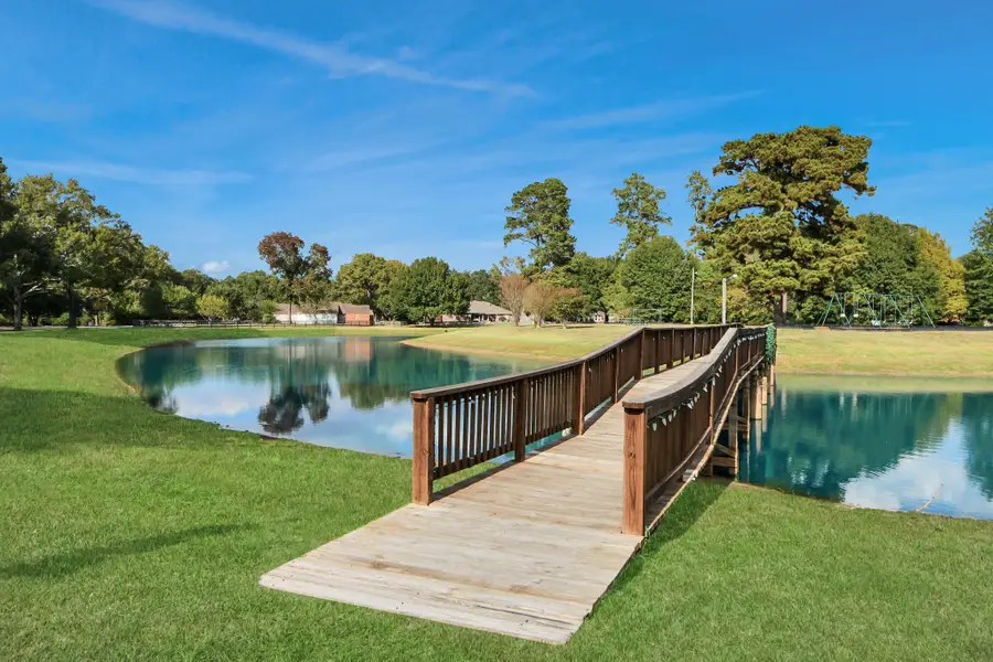 18902 Meadow Lane, Tomball, TX 77377 - Image #2