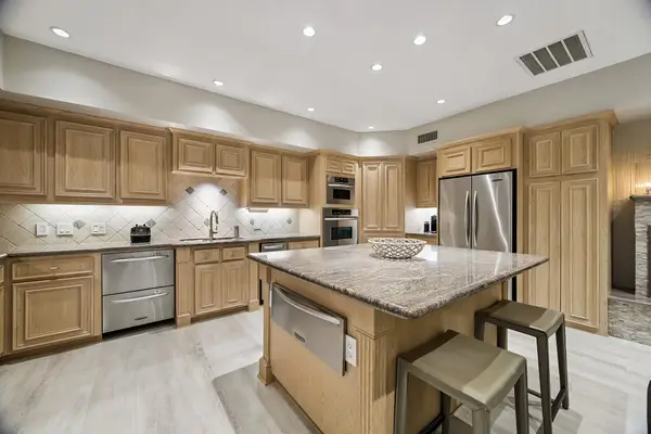 11711 Memorial Drive #95, Houston, TX 77024