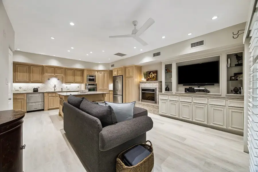 11711 Memorial Drive #95, Houston, TX 77024 - #2