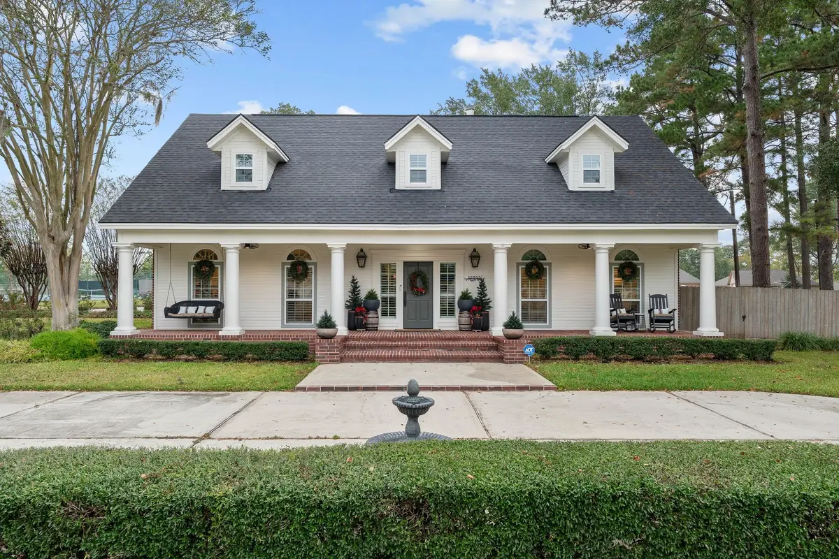 12955 Point Aquarius Boulevard, Willis, TX 77318 - Image #1