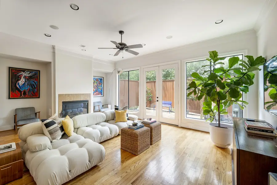 2306 Mcduffie Street, Houston, TX 77019 - Image #2