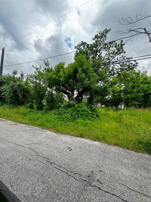 4702 Falls Street, Houston, TX 77026