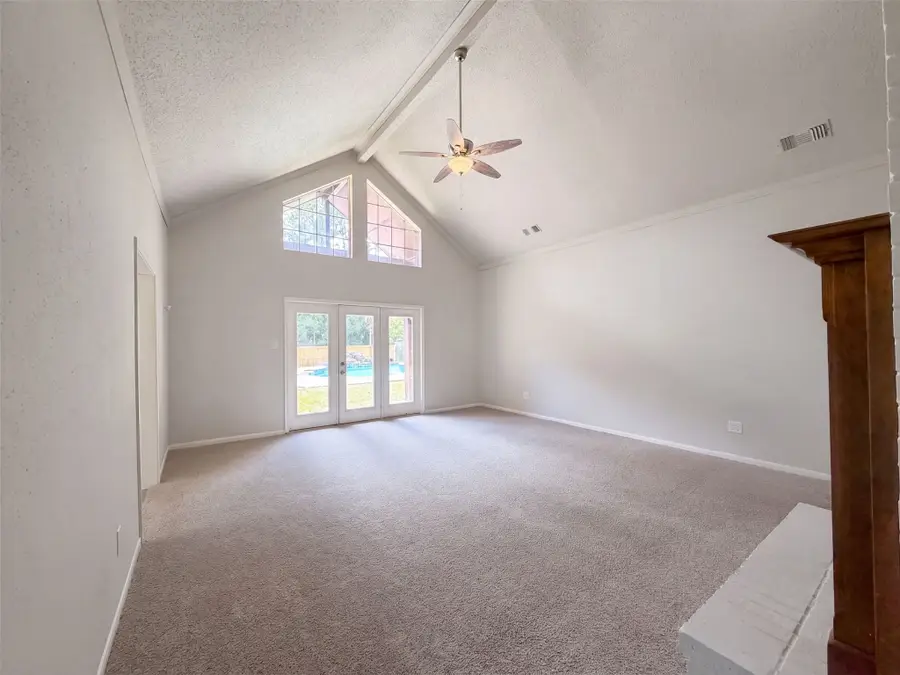 1102 Londonderry Avenue, Friendswood, TX 77546 - #3