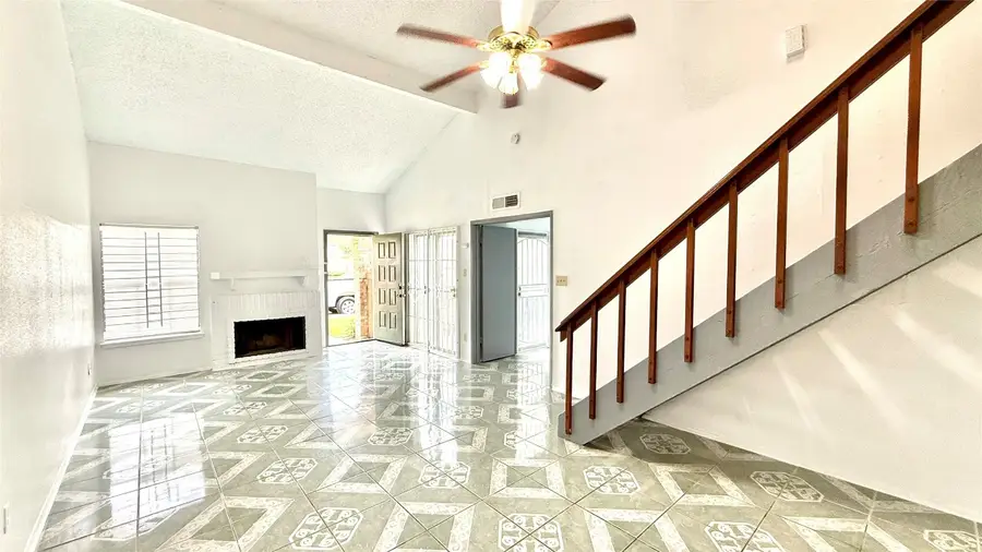 11889 Bobwhite Drive #834, Houston, TX 77035 - #3