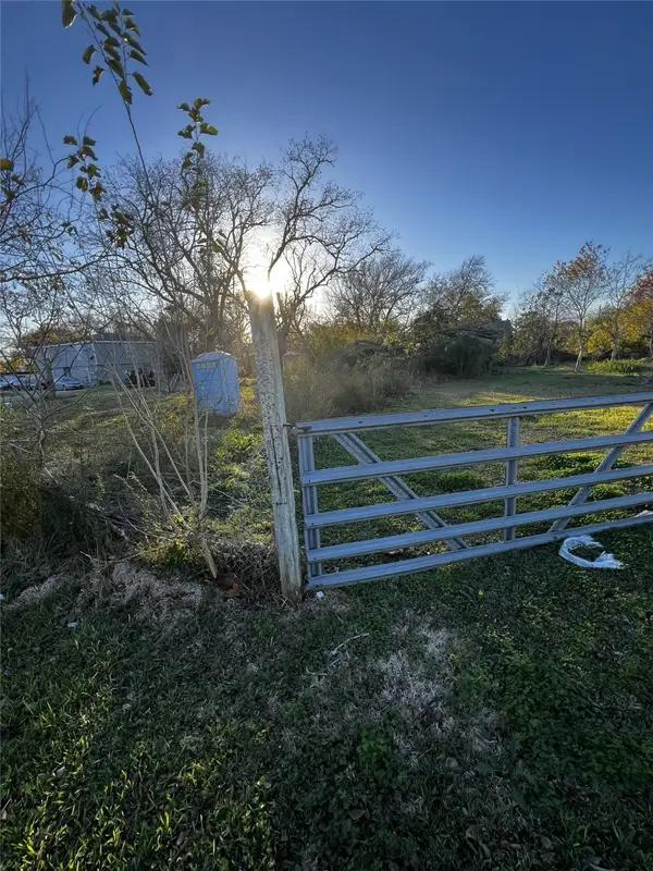 113 S Westward Street, Texas City, TX 77591