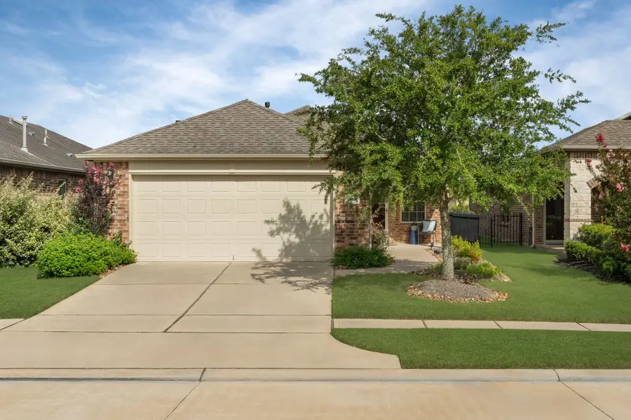 362 Crested Eagle Drive, Richmond, TX 77469 - #2