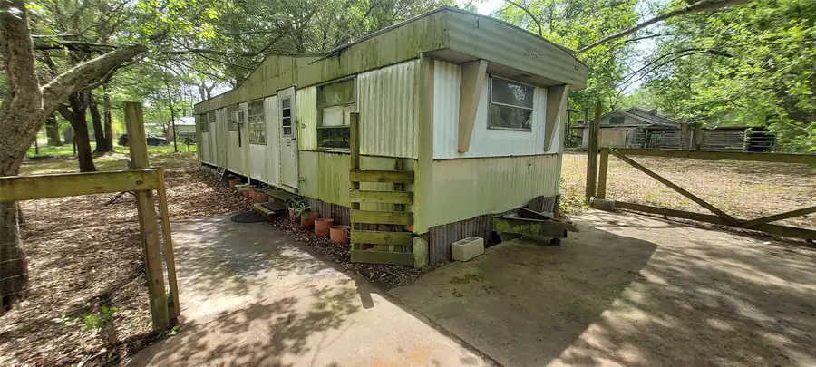 324 E Second Street, Groveton, TX 75845 - #2