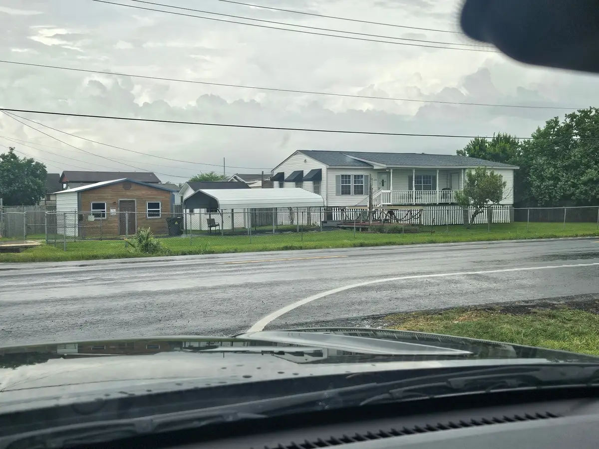 208 13th Street, Dickinson, TX 77539 - #1