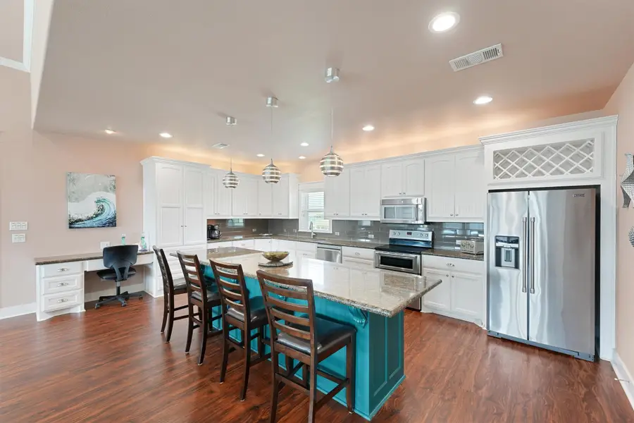 172 Ocean View Drive Drive, Crystal Beach, TX 77650 - #3