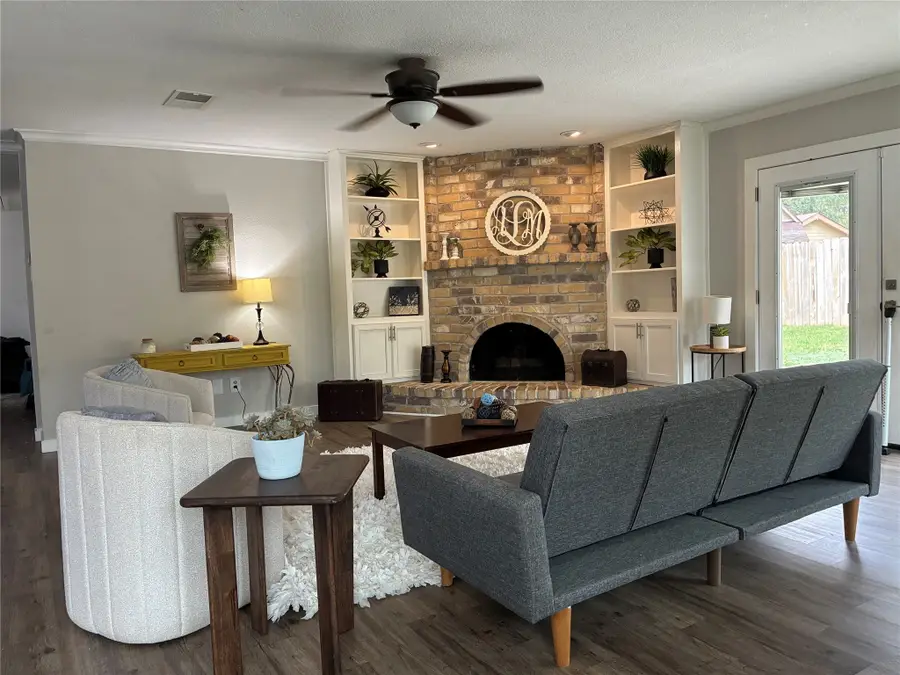 16239 Brookford Drive, Houston, TX 77059 - Image #2