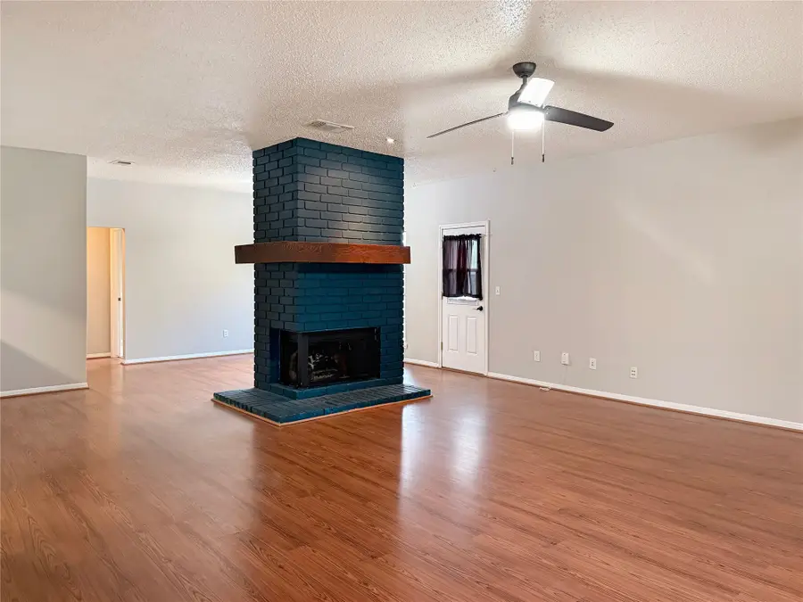 2708 Glendale Drive, Pearland, TX 77584 - #2