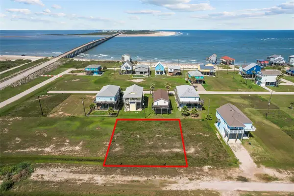 13226 Buccaneer Parkway, Freeport, TX 77541