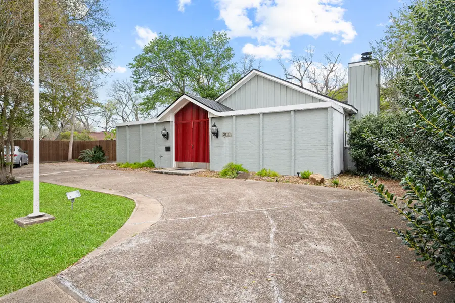 2111 N Galveston Avenue, Pearland, TX 77581 - #3