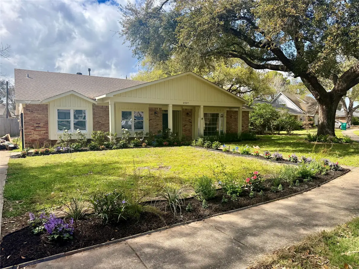 2037 Willow Wisp Drive, Seabrook, TX 77586 - #1