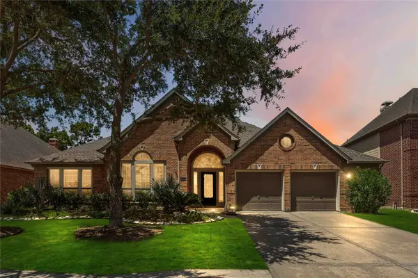 2712 Green Mountain Drive, Pearland, TX 77584