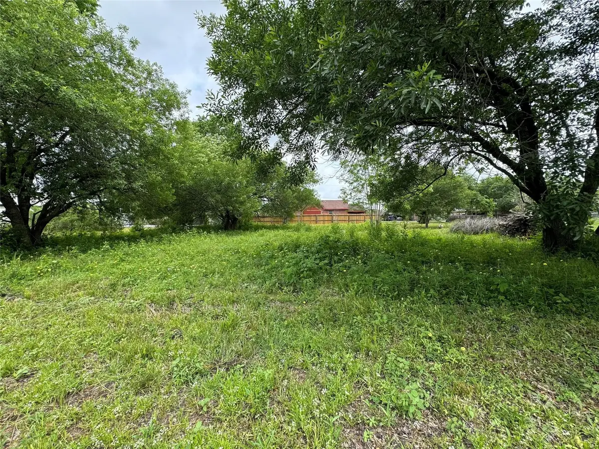 211 Rice Avenue, Arcola, TX 77583 - Image #1