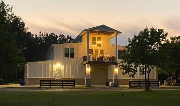 719 Turkey Creek Drive, Livingston, TX 77351