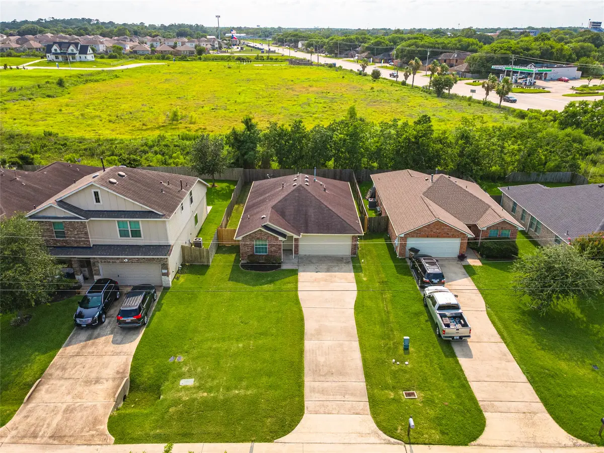4131 Country Club Drive, Dickinson, TX 77539 - #1