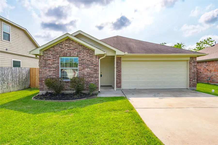 4131 Country Club Drive, Dickinson, TX 77539 - #2