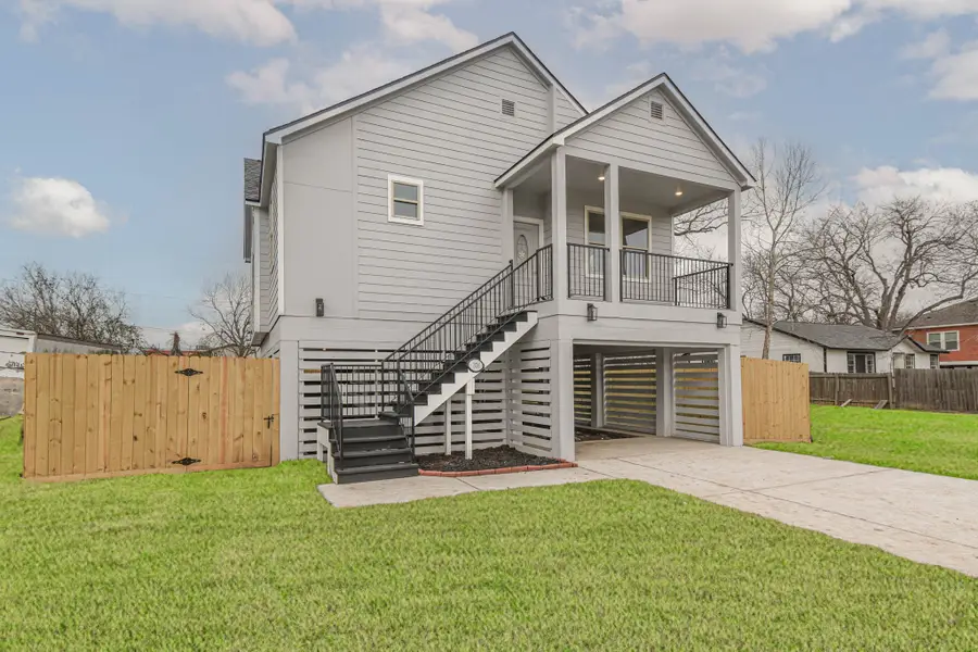 316 6th Street, Rosenberg, TX 77471 - #2