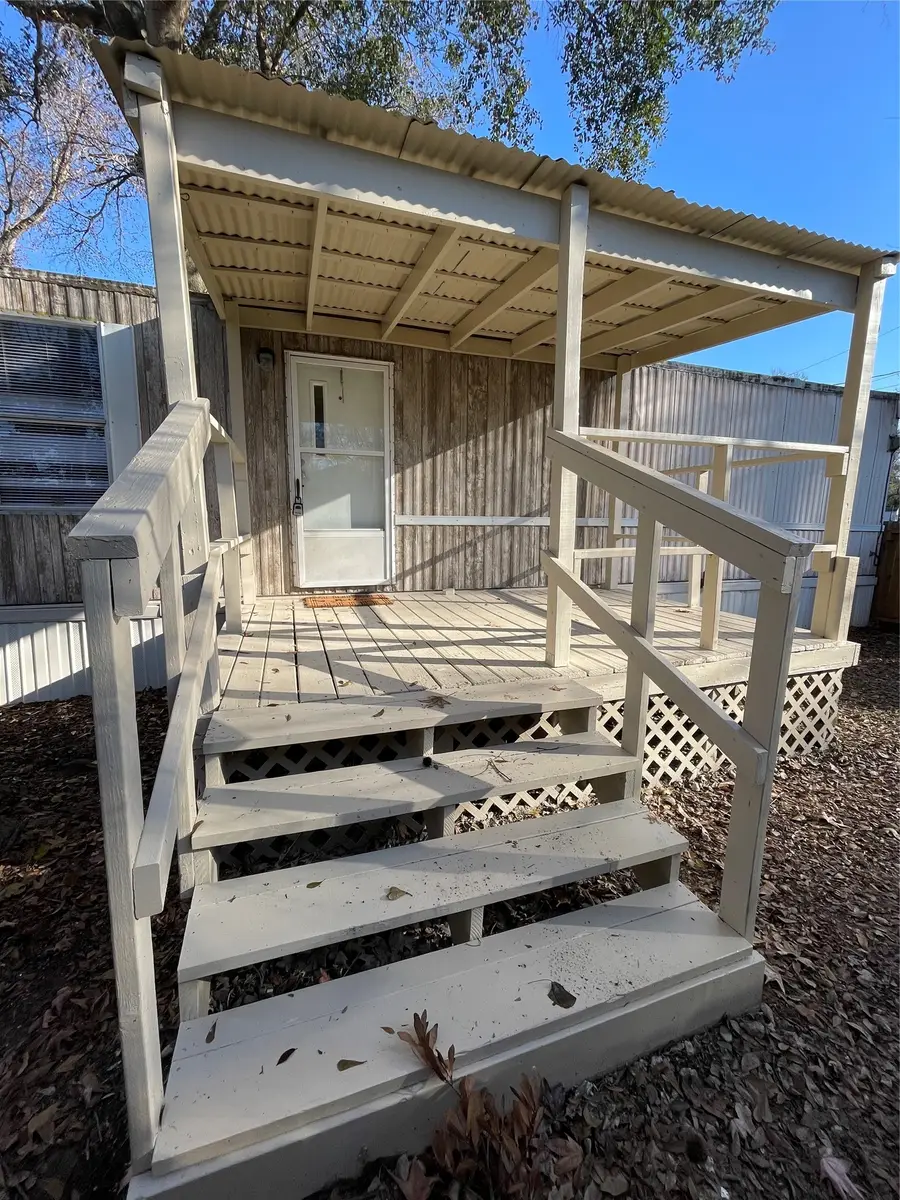 15185 Ridgepoint Circle, Willis, TX 77318 - Image #3