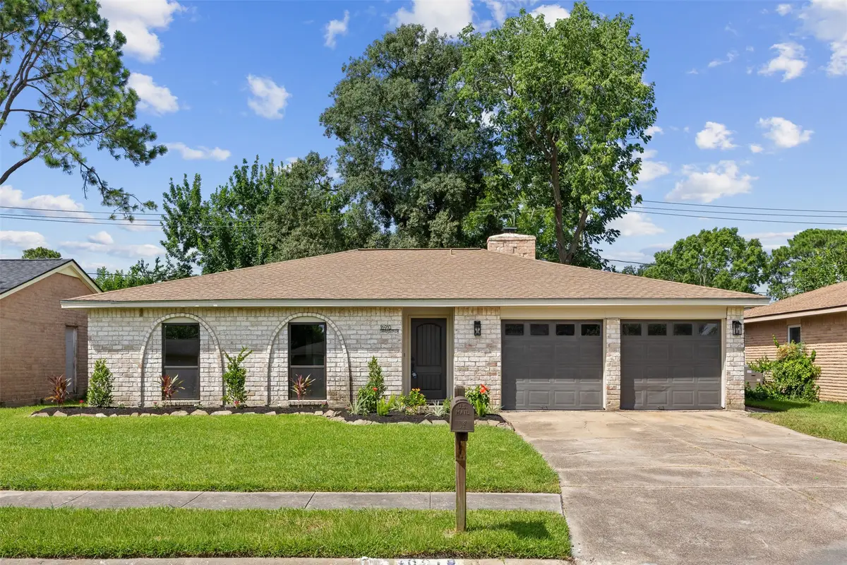16910 David Glen Drive, Friendswood, TX 77546 - #1