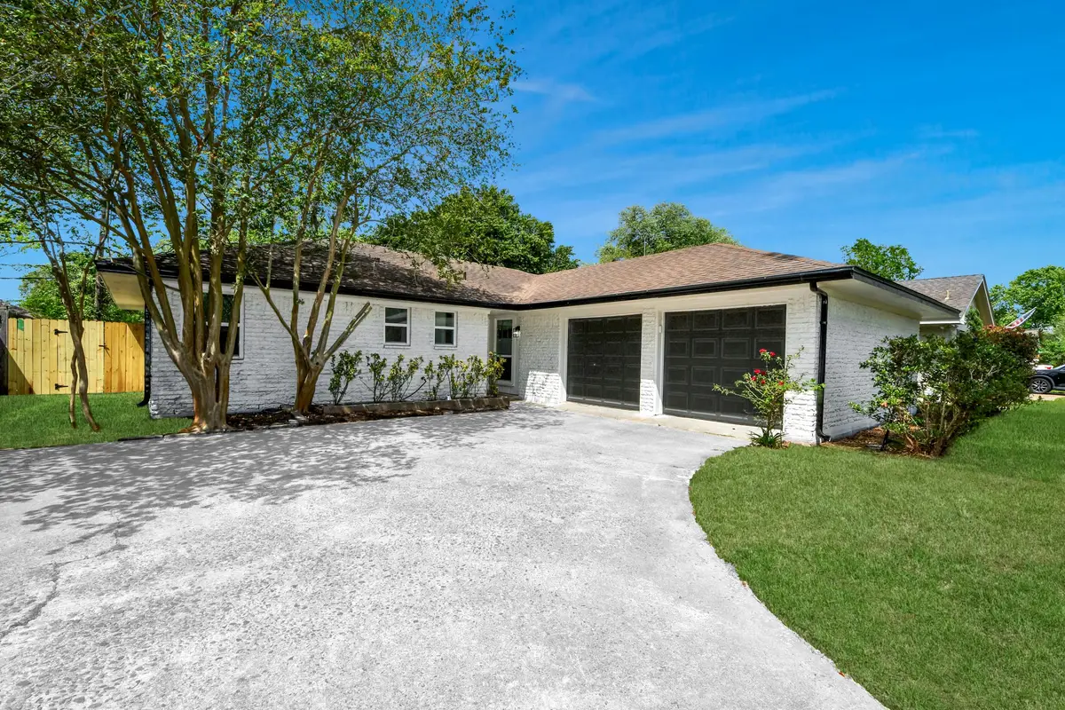 11222 Cliffwood Drive, Houston, TX 77035 - #1