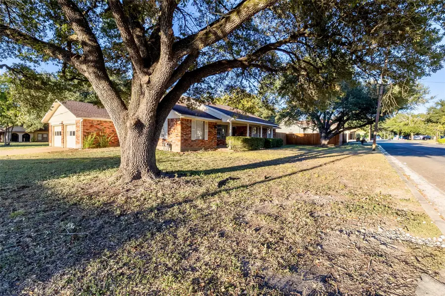 1205 Felder Street, Navasota, TX 77868 - Image #2