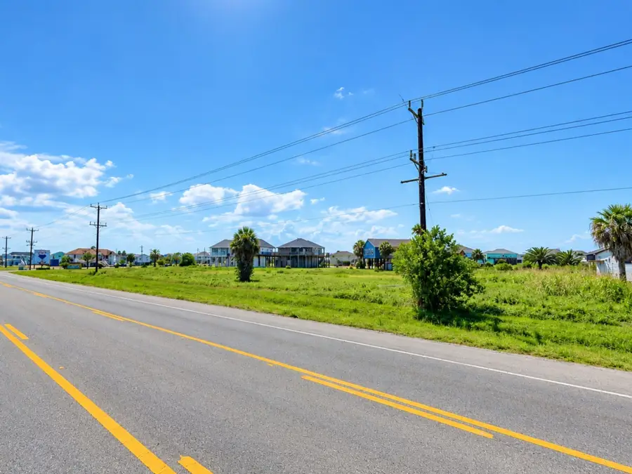 2058 Highway 87, Crystal Beach, TX 77650 - #2