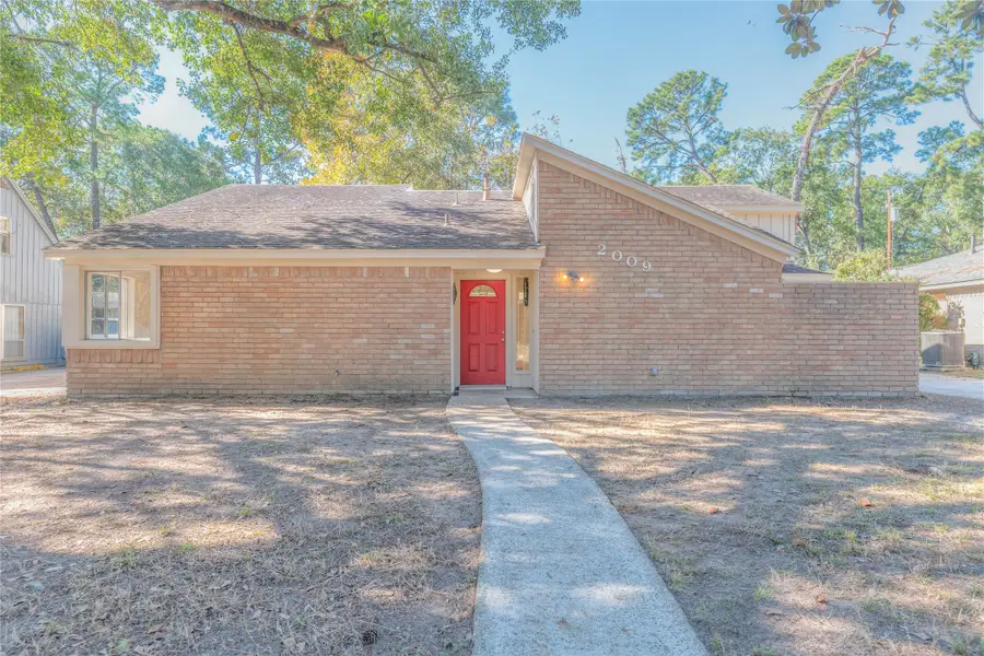 2009 Tickner Street, Conroe, TX 77301 - Image #2