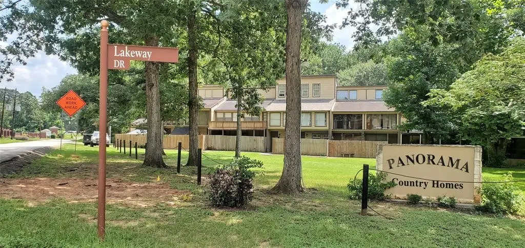 28 Lakeway Street, Conroe, TX 77304 - Image #1