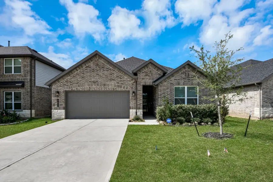 303 Springfield Terrace Drive, Conroe, TX 77304 - #2