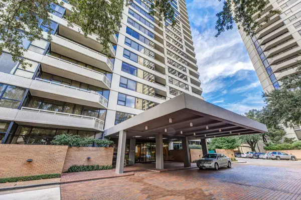 15 Greenway Plaza #5C, Houston, TX 77046