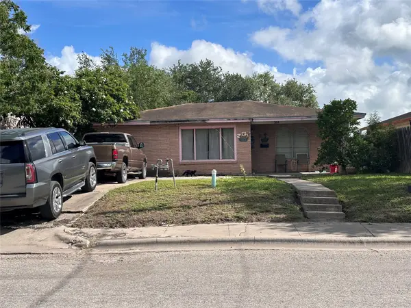 308 W Hill Avenue, Alice, TX 78332
