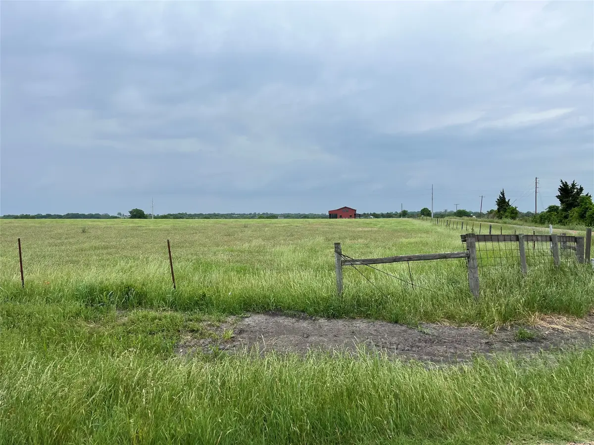 000 Prihoda Road, Fayetteville, TX 78940 - #1