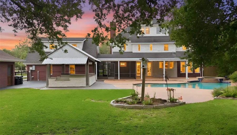 1301 W Viejo Drive, Friendswood, TX 77546 - #2