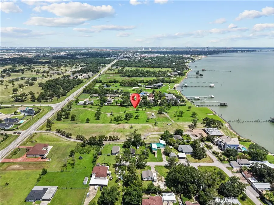 2311 S Broadway, La Porte, TX 77571 - #2
