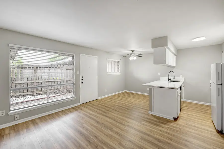 1529 Wirt Road #20, Houston, TX 77055 - Image #3