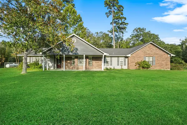 83 County Road 3189c, Cleveland, TX 77327